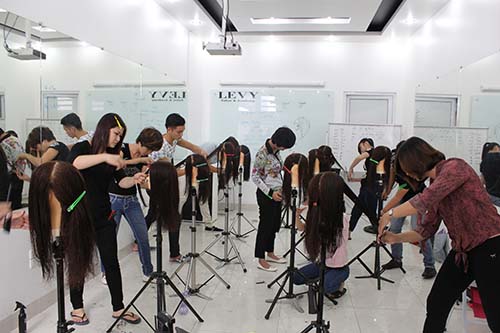 học nghề tạo mẫu tóc chuyên nghiệp uy tín tại Thái Bình học nghề tạo mẫu tóc chuyên nghiệp uy tín tại Thái Bình
