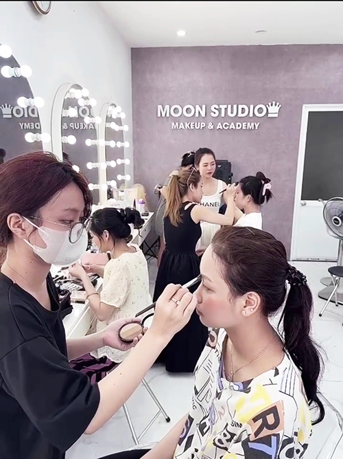 học trang điểm makeup quang ninh